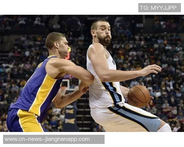 帕森斯分析艾顿内线表现球权不足与真实实力的矛盾之处